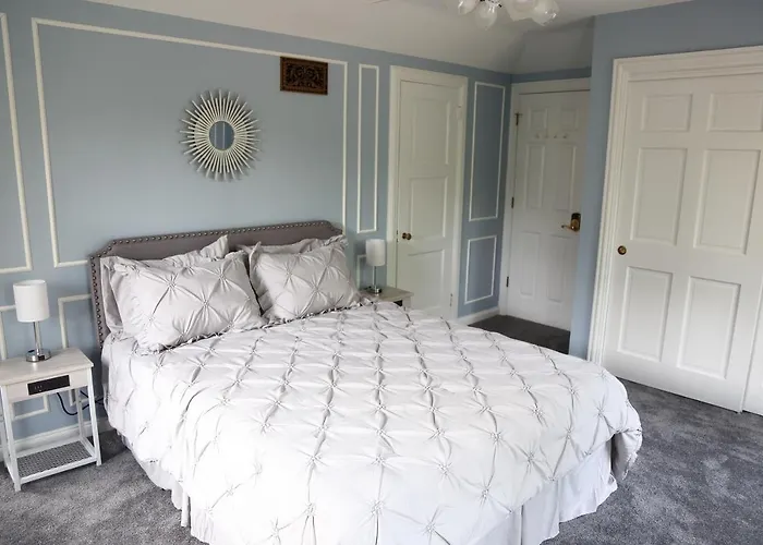 Luxury At Private North Shore Gasthof Highland Park
