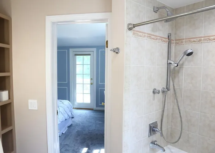 Gasthof Luxury At Private North Shore Highland Park